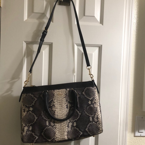 Coach Handbags - Coach Badge and Brown Purse